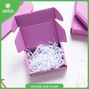 Read more about the article Carton Box Là Gì? Nhà Máy Sản Xuất Carton Boxes Theo Yêu Cầu